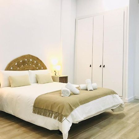 Munilla & Beach By Ele Apartments มาลากา ภายนอก รูปภาพ