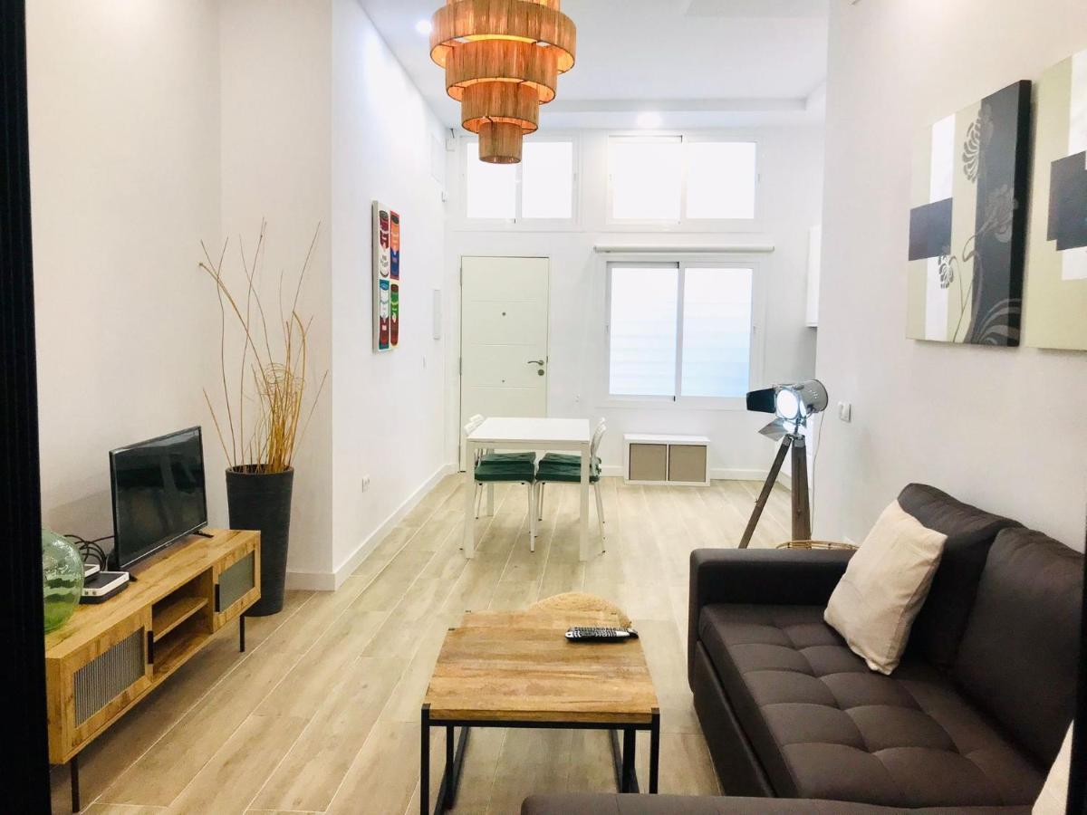 Munilla & Beach By Ele Apartments มาลากา ภายนอก รูปภาพ