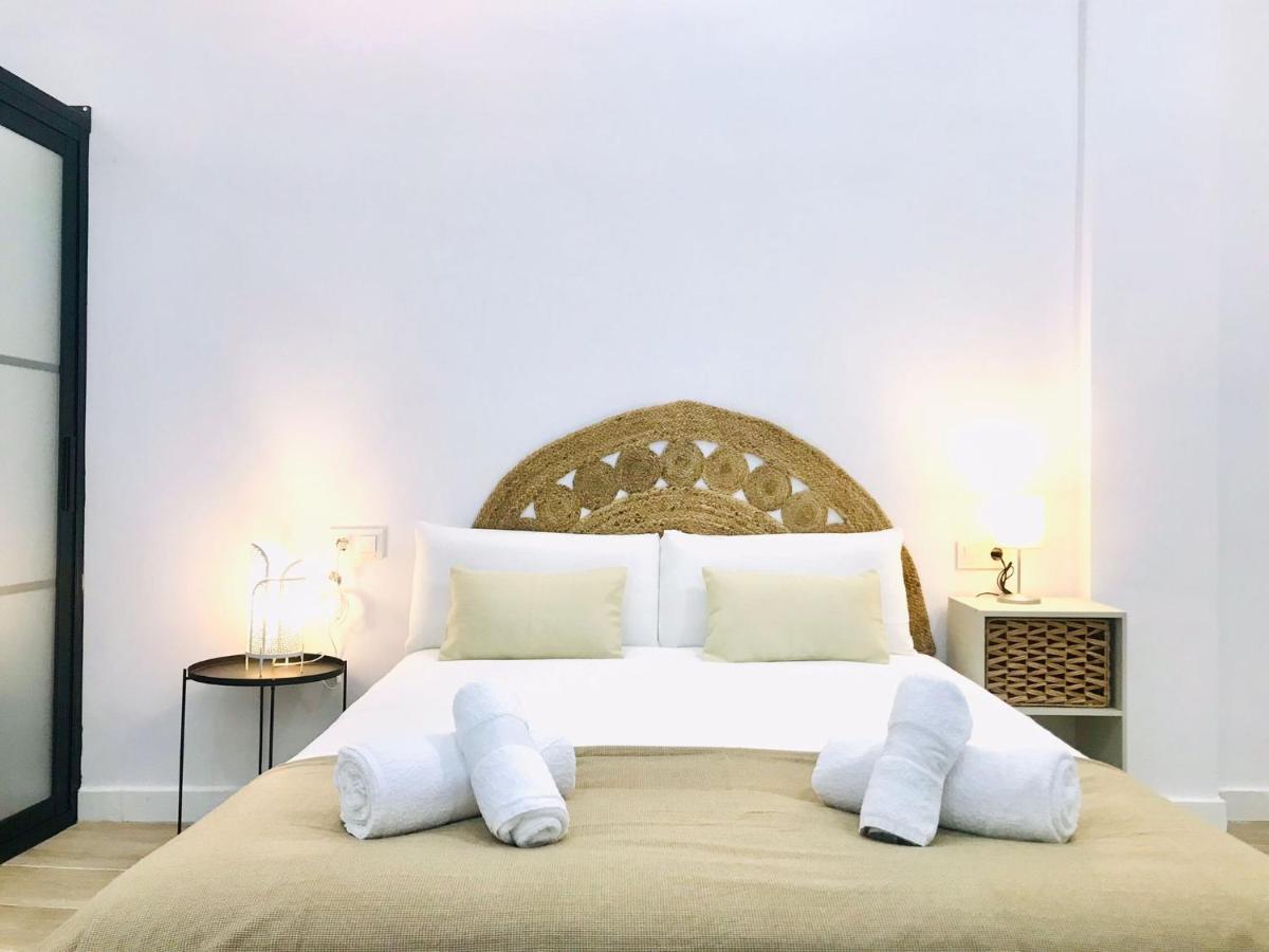 Munilla & Beach By Ele Apartments มาลากา ภายนอก รูปภาพ